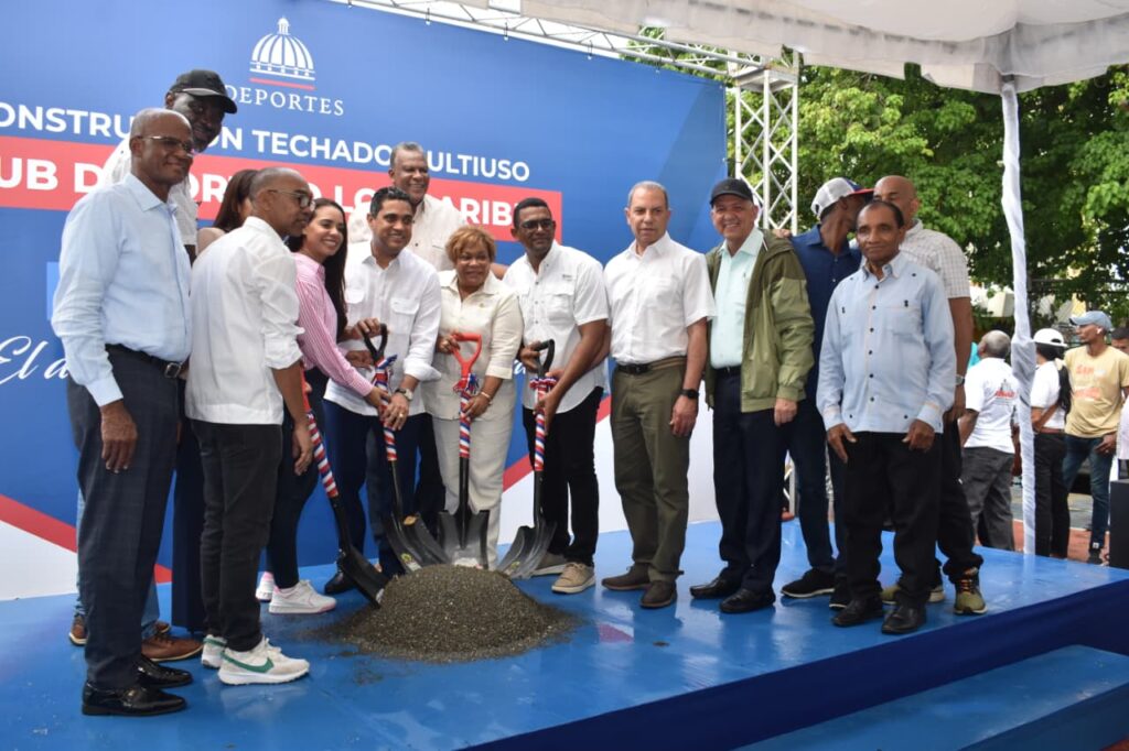  El ministro de Deportes, Kelvin Cruz, encabezó este lunes el acto para iniciar la construcción del Multiuso del Club Los Caribe en Sabana Perdida, en este municipio, con una inversión de más de 25 millones de pesos.