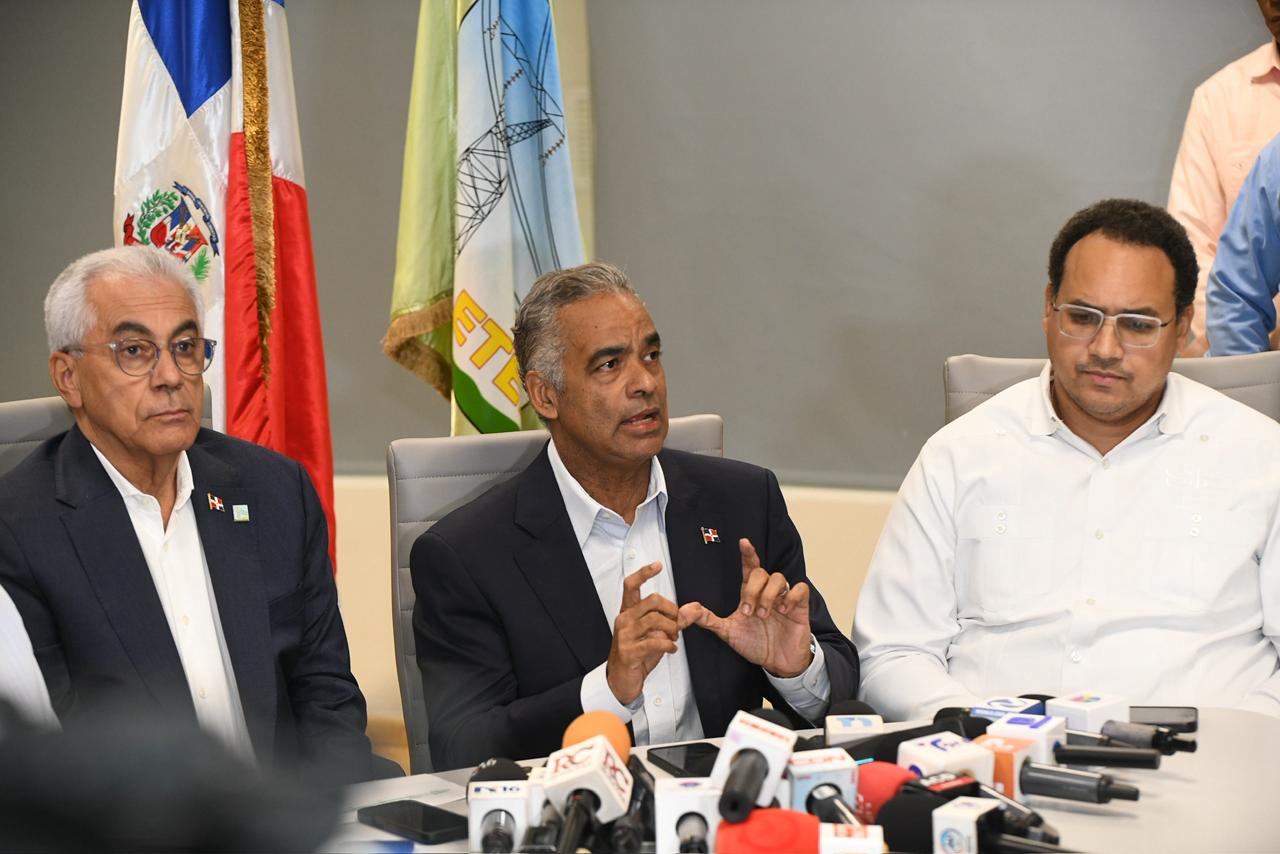 Gobierno informa que el servicio eléctrico se irá restableciendo de forma progresiva 