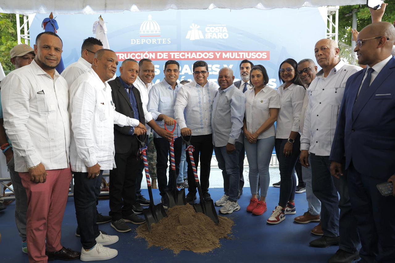 El ministro de Deportes, Kelvin Cruz, inició este miércoles los trabajos para la construcción y remozamiento de techados en 11 clubes del municipio Santo Domingo Este