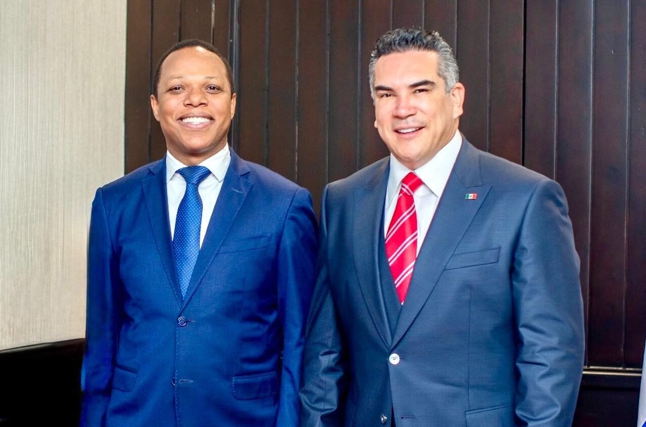 Milton Morrison y Alejandro Moreno