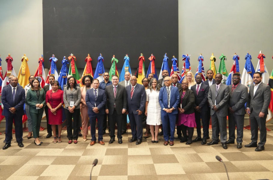 Titulares de Aduanas de 12 países