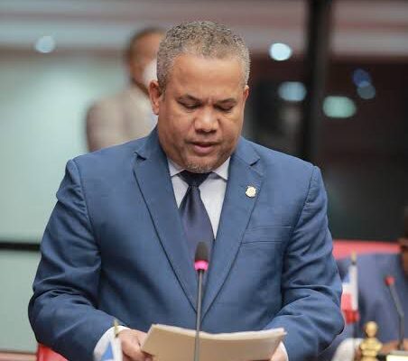 Senador Héctor Acosta / Fuente externa