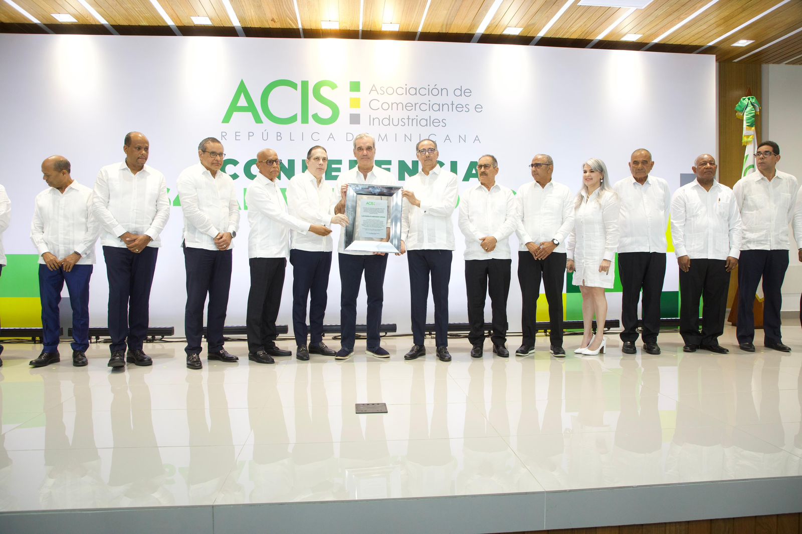 ACIS propone pacto fiscal integrado para ampliar base tributaria sin afectar la productividad