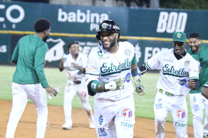 Robinson Canó fue el héroe de las Estrellas ante el Licey.