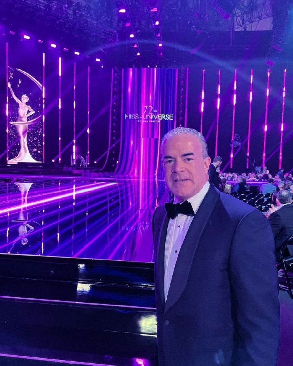 México investiga al dueño de Miss Universo por presunto crimen organizado.