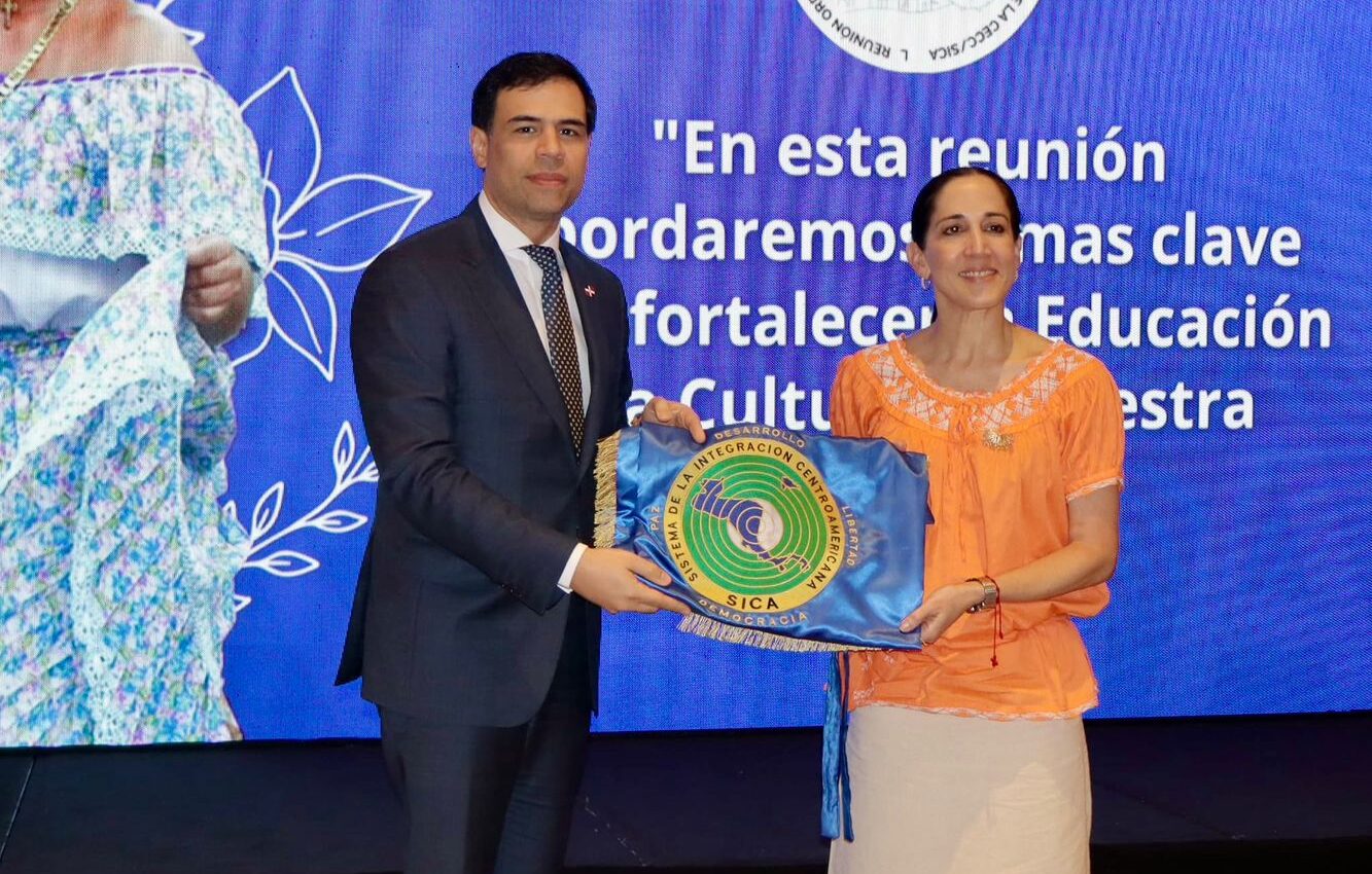 El ministro de Cultura, Roberto Ángel Salcedo, asumió la presidencia “pro tempore” del Consejo de Ministras y Ministros de Educación y de Cultura de la CECC/SICA