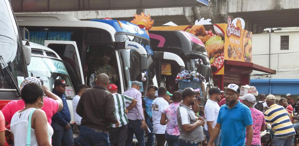 Aumenta flujo de pasajeros en terminales interurbanas por desplazamientos navideños