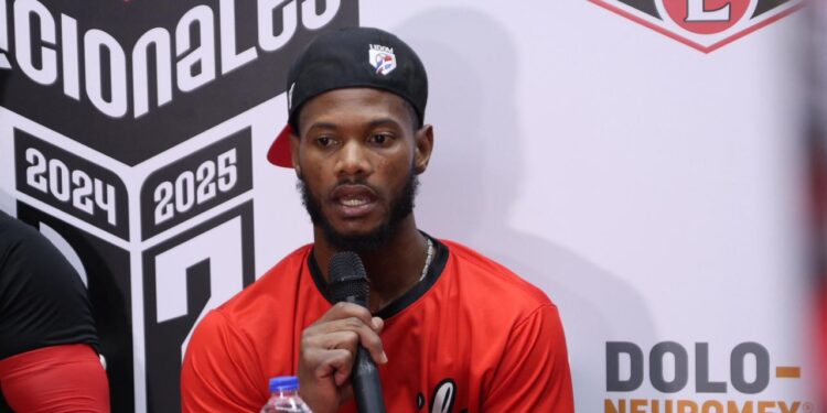 En estos últimos dos aspectos se destacó Raimel Tapia, obtenido en el draft de reingreso desde las Estrellas Orientales, terminando el encuentro de 5-3, con par de dobles, dos remolcadas y dos anotadas.