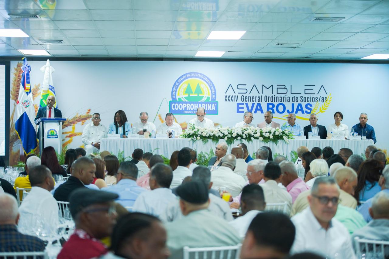 Esta asamblea fue dedicada a Eva Rojas, quien fue presidenta del Consejo de Vigilancia