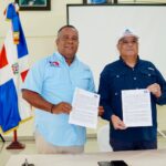 La Dirección General de Embellecimiento de Carreteras y Avenidas (DIGECAC), dirigida por el Dr. Rodolfo A. Valera Grullo, y la Asociación de Béisbol de la Provincia Santo Domingo (ABEPROSADO), presidida por Cristian Bolívar Pimentel Pérez, firmaron un acuerdo interinstitucional con el objetivo de acondicionar los estadios de béisbol y sus áreas verdes