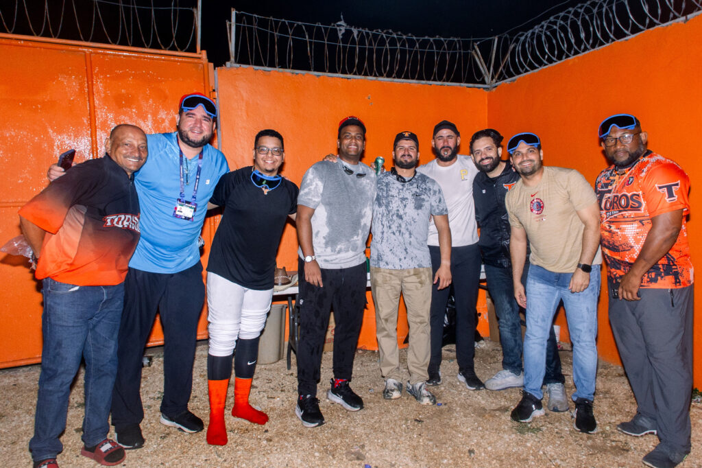 Toros avanzan al Round Robin y celebran en el Estadio Francisco Micheli