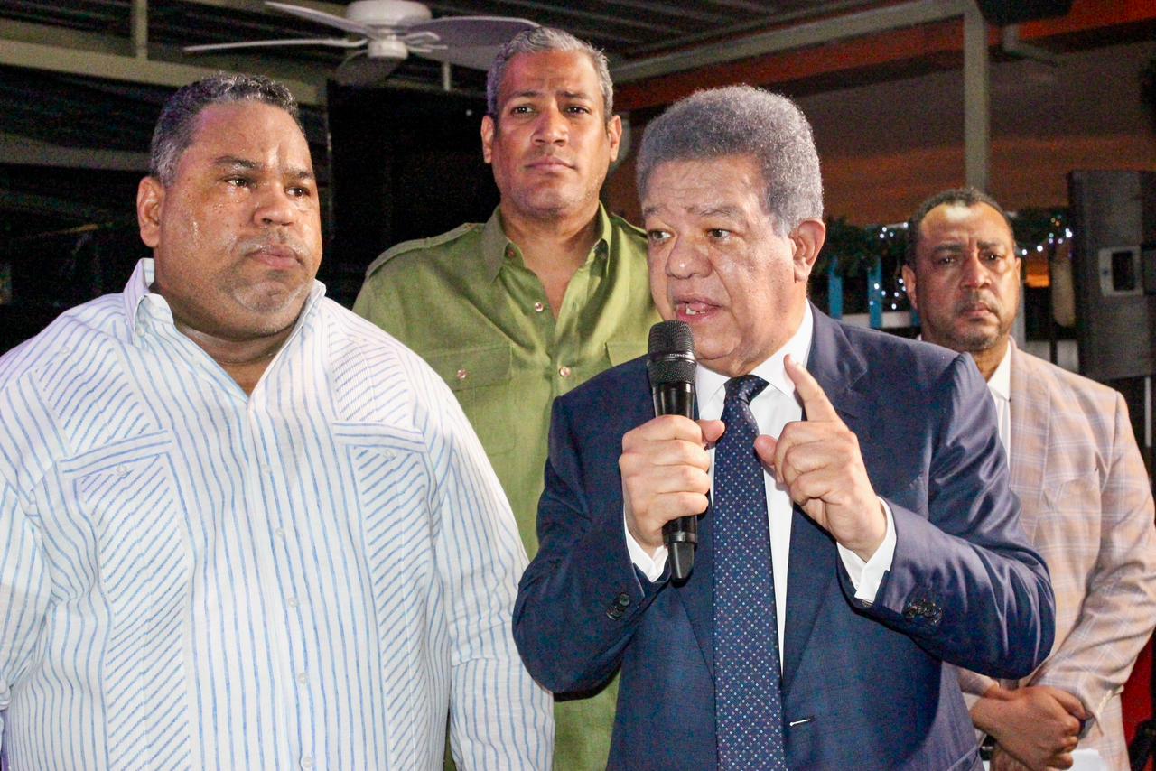 Presidente del partido Fuerza del Pueblo (FP) y expresidente de la República, Leonel Fernández