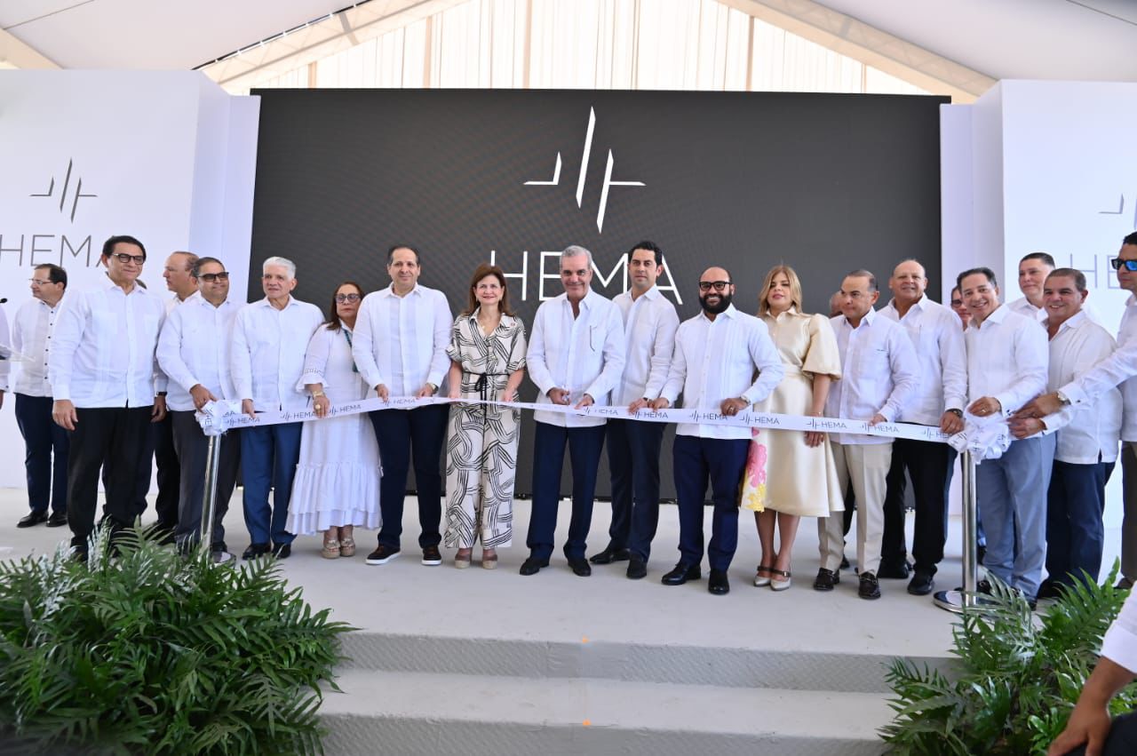 Presidente Luis Abinader inaugura HEMA en Santiago