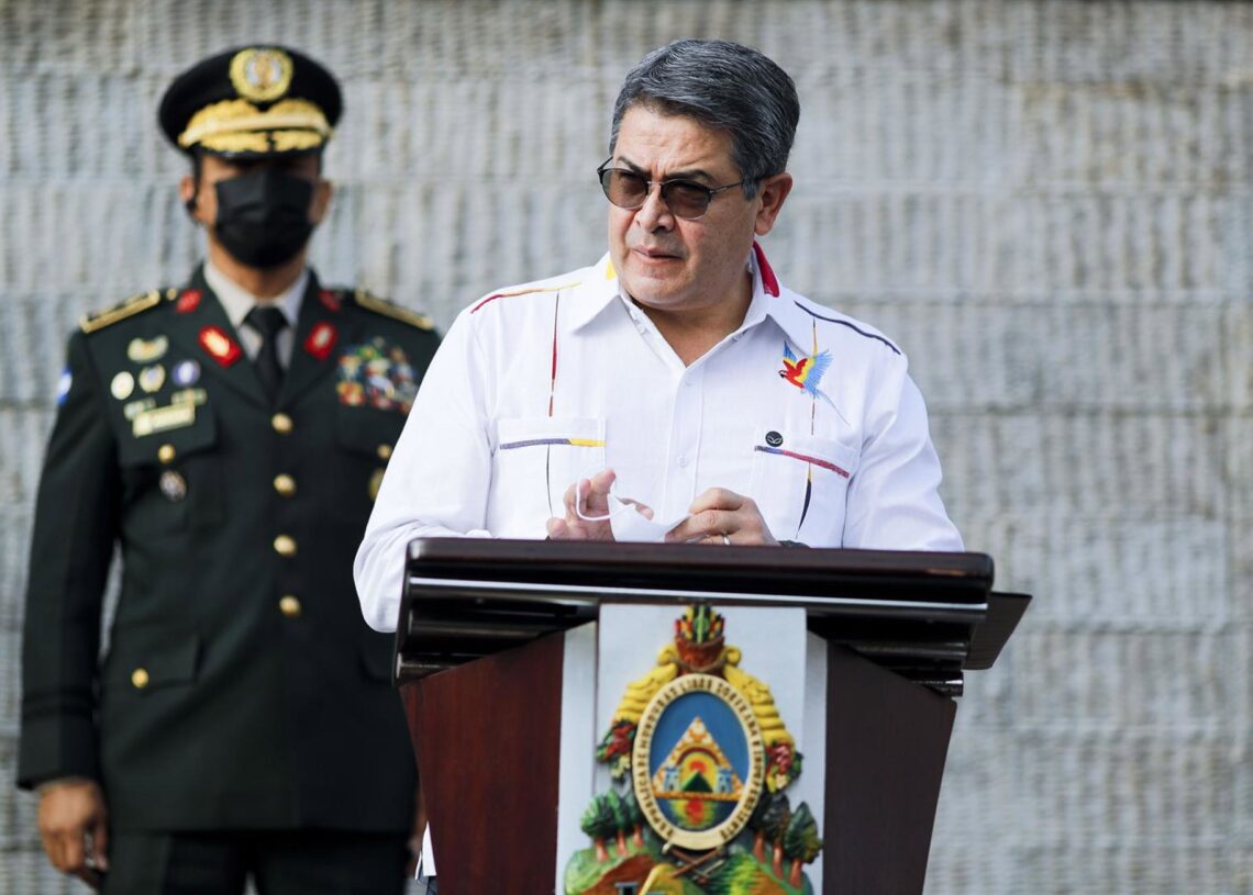 La Fiscalía General de Honduras solicitó la captura internacional de Juan Orlando Hernández tras el indulto de EEUU