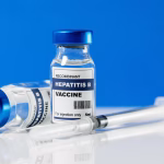 EE. UU. deja de recomendar vacuna contra hepatitis B en recién nacidos.