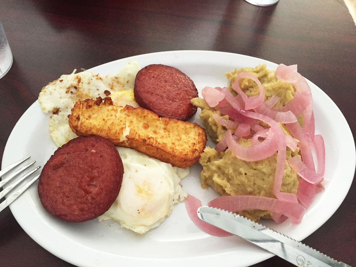 Que tan importante es un desayuno salado al iniciar el día