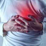 Cuáles son los síntomas poco conocidos de un posible infarto, según los expertos