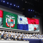 Diputados de Panamá prohibirán seguros privados a funcionarios públicos
