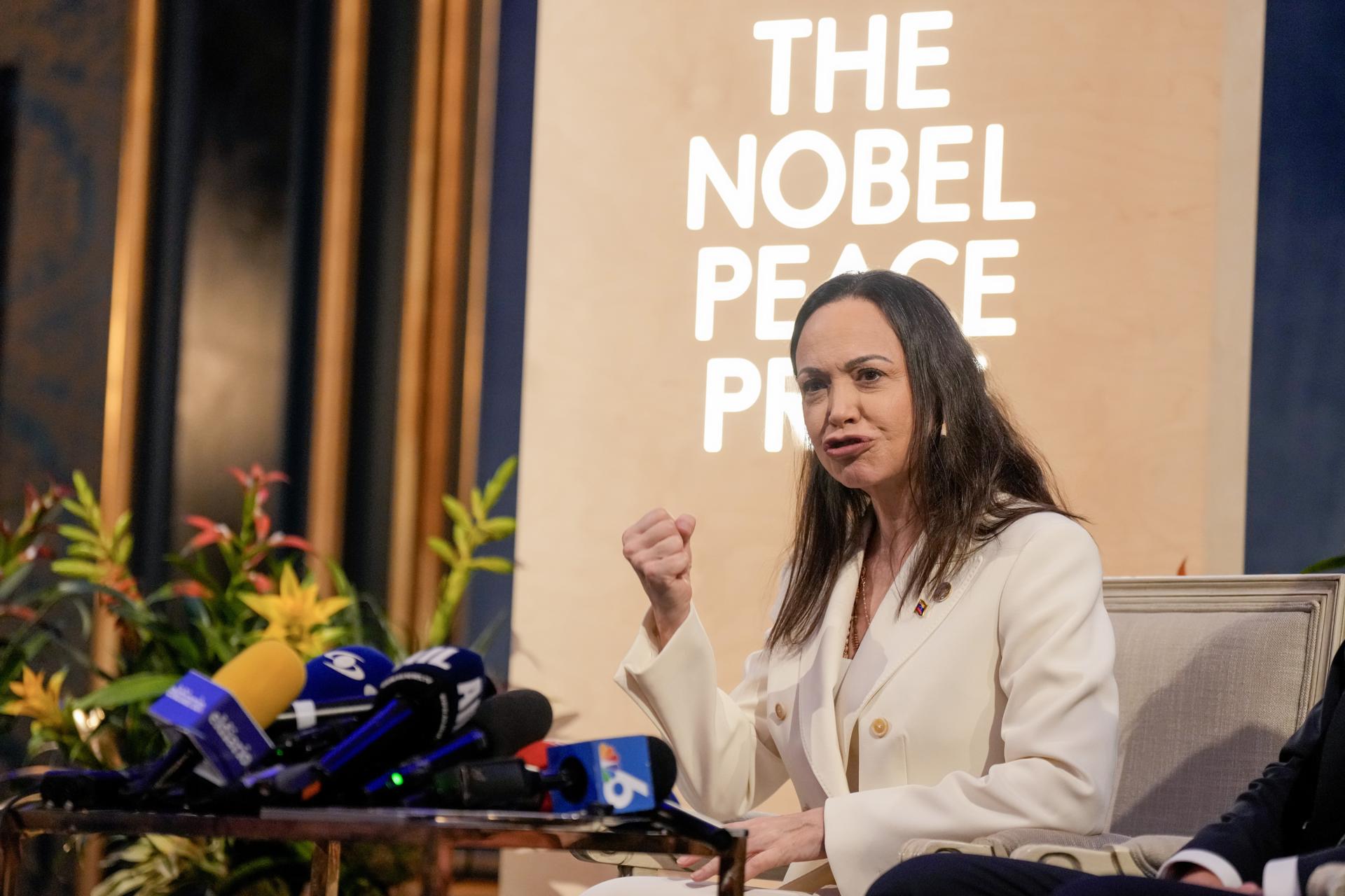 María Corina pide liberación del yerno de Edmundo González, un "héroe"