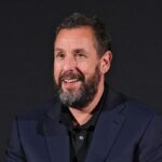 La historia detrás del álbum de los 90 que Adam Sandler no puede dejar de escuchar