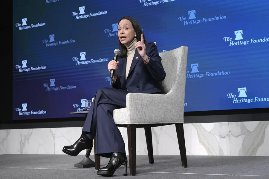 La líder opositora venezolana y Premio Nobel de la Paz, María Corina Machado, habla durante una rueda de prensa, el 16 de enero de 2026. EFE
