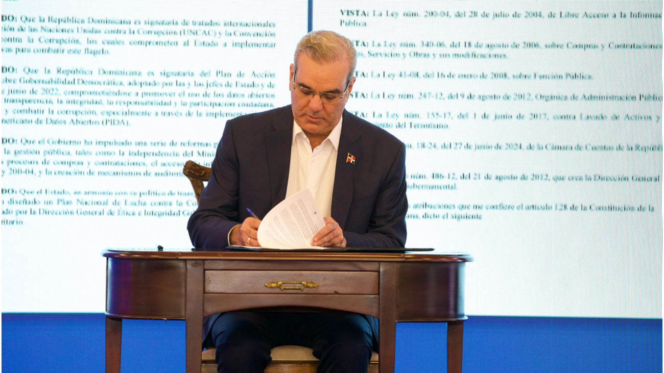 Continúan cambios: Abinader designa nuevos subdirectores en la DGII