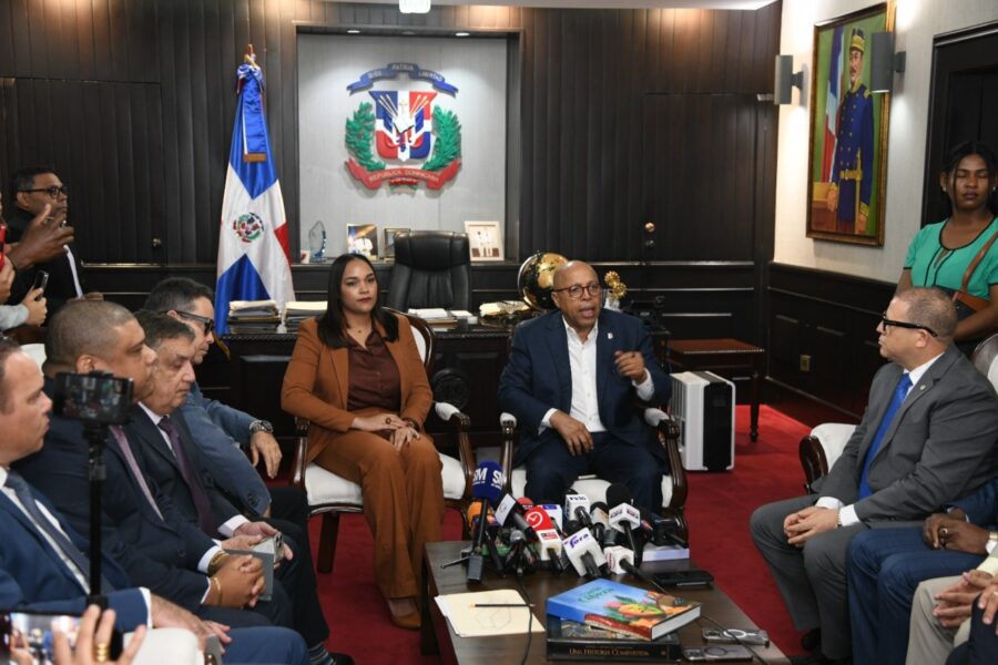 Diputados posponen reforma del Código Laboral para próxima legislatura