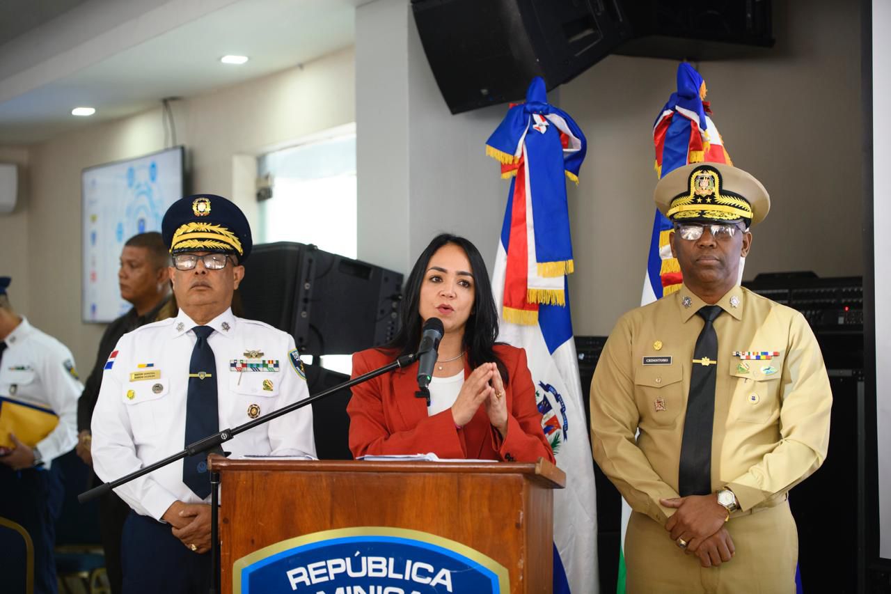 Ministra de Interior y Policía, Faride Raful