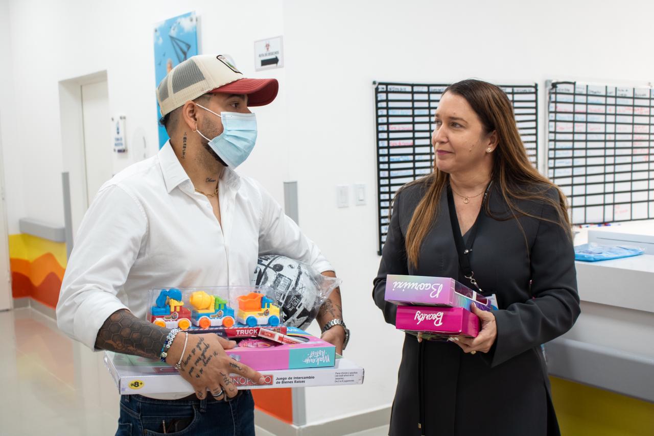 Lemar entrega juguetes a niños del INCART / Fuente externa