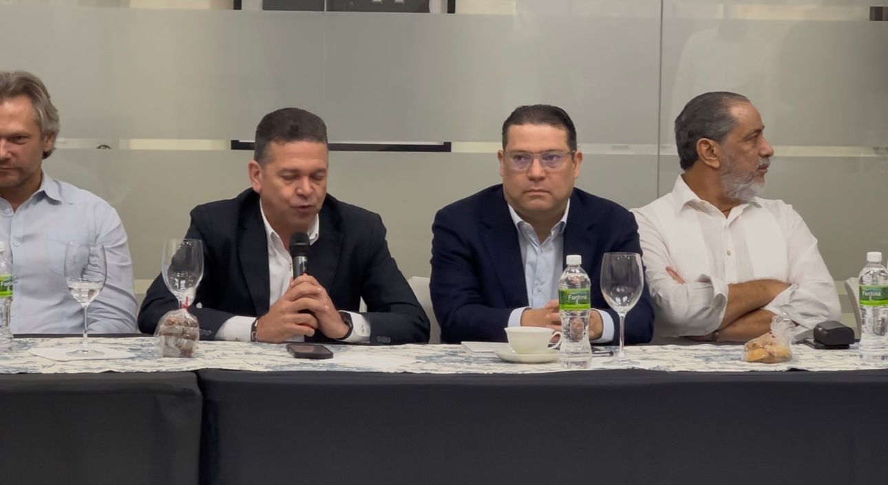 MICM y Proindustria visitan Parque Industrial de La Vega