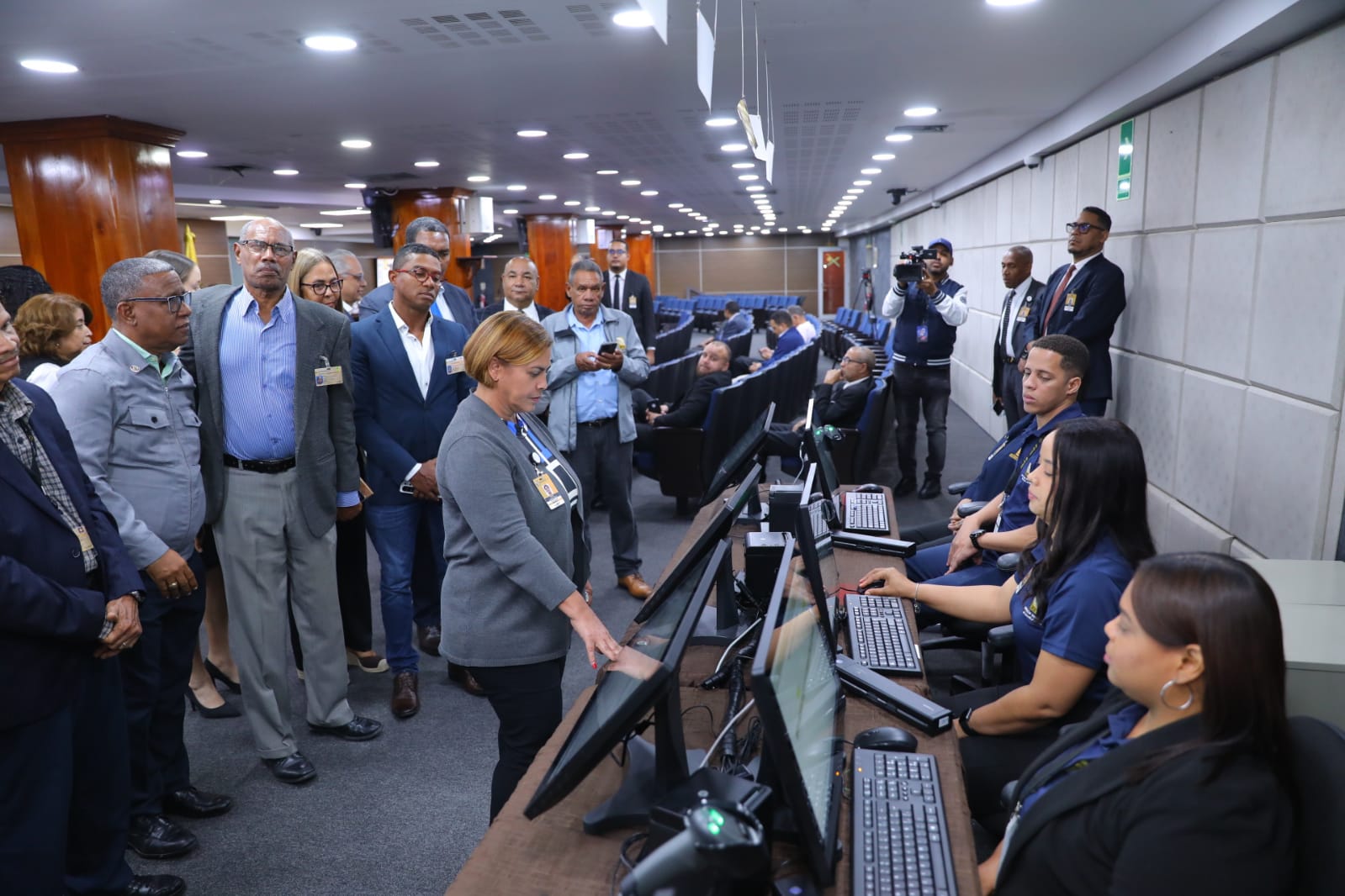 JCE expone avances del cambio de la cédula a partidos políticos
