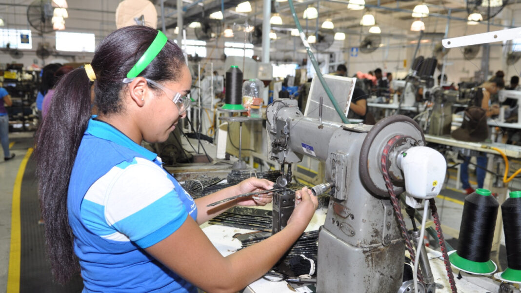 Magín Díaz asegura que el crecimiento económico de RD generó más de 100,000 empleos en 2025