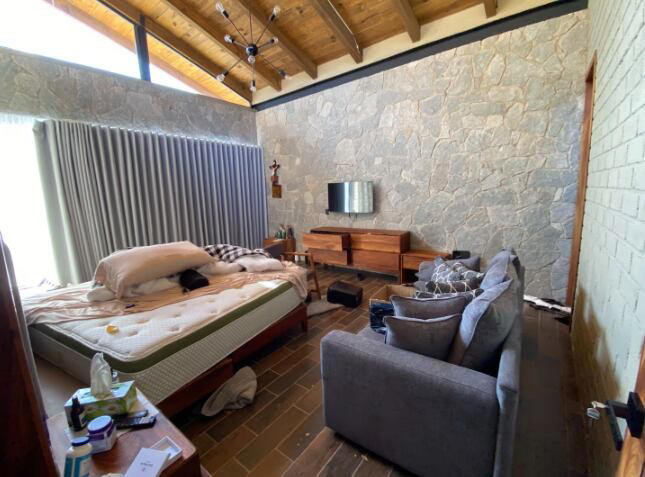 Esta es la mansión donde cayó alias "El Mencho": escondida en un bosque y protegida por muros de piedra