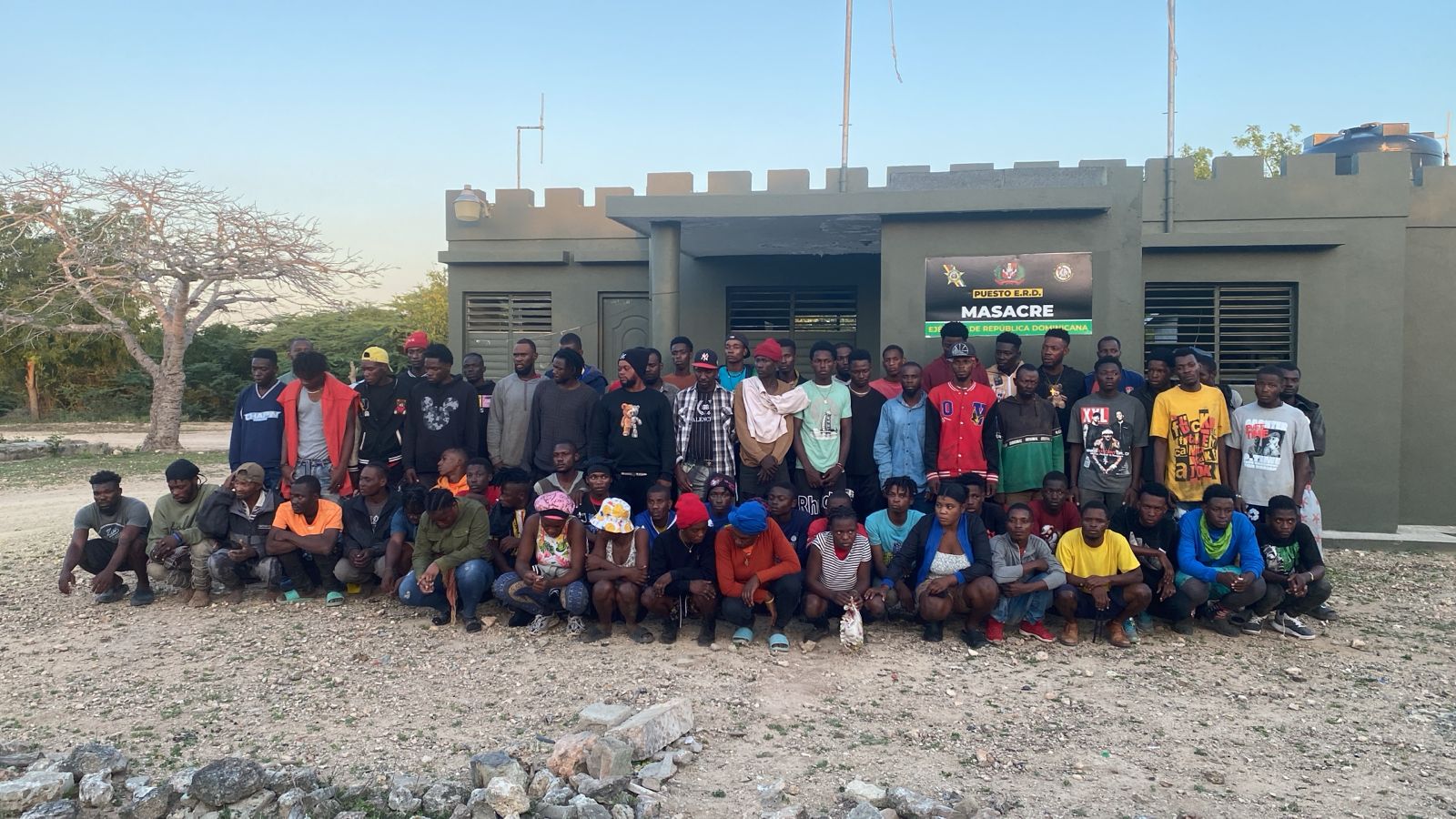 Ejército apresa 126 haitianos indocumentados en Dajabón