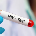 Panamá oficializa plan nacional contra el VIH con meta de frenar la epidemia al 2030