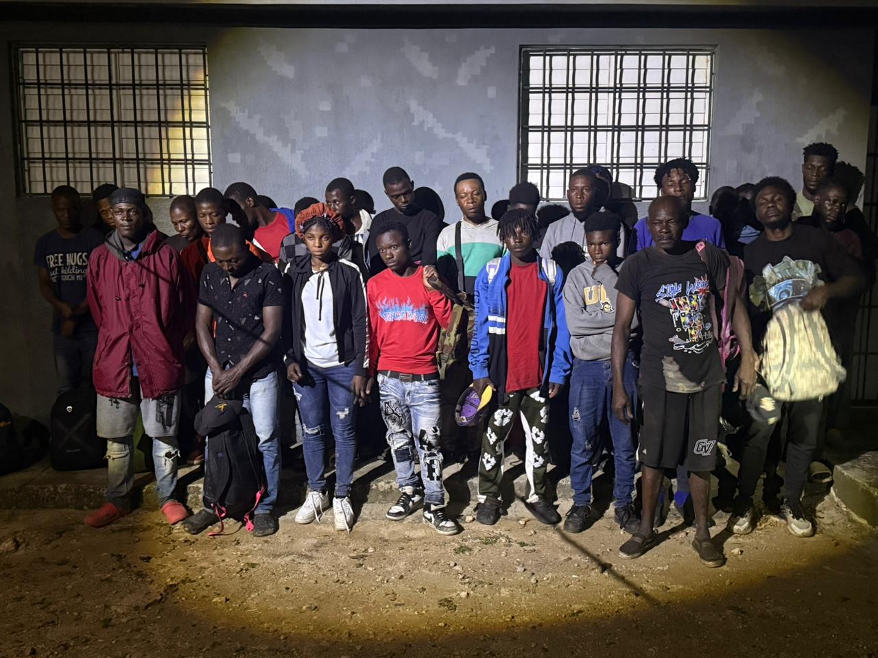 Haitianos indocumentados detenidos en La Vega