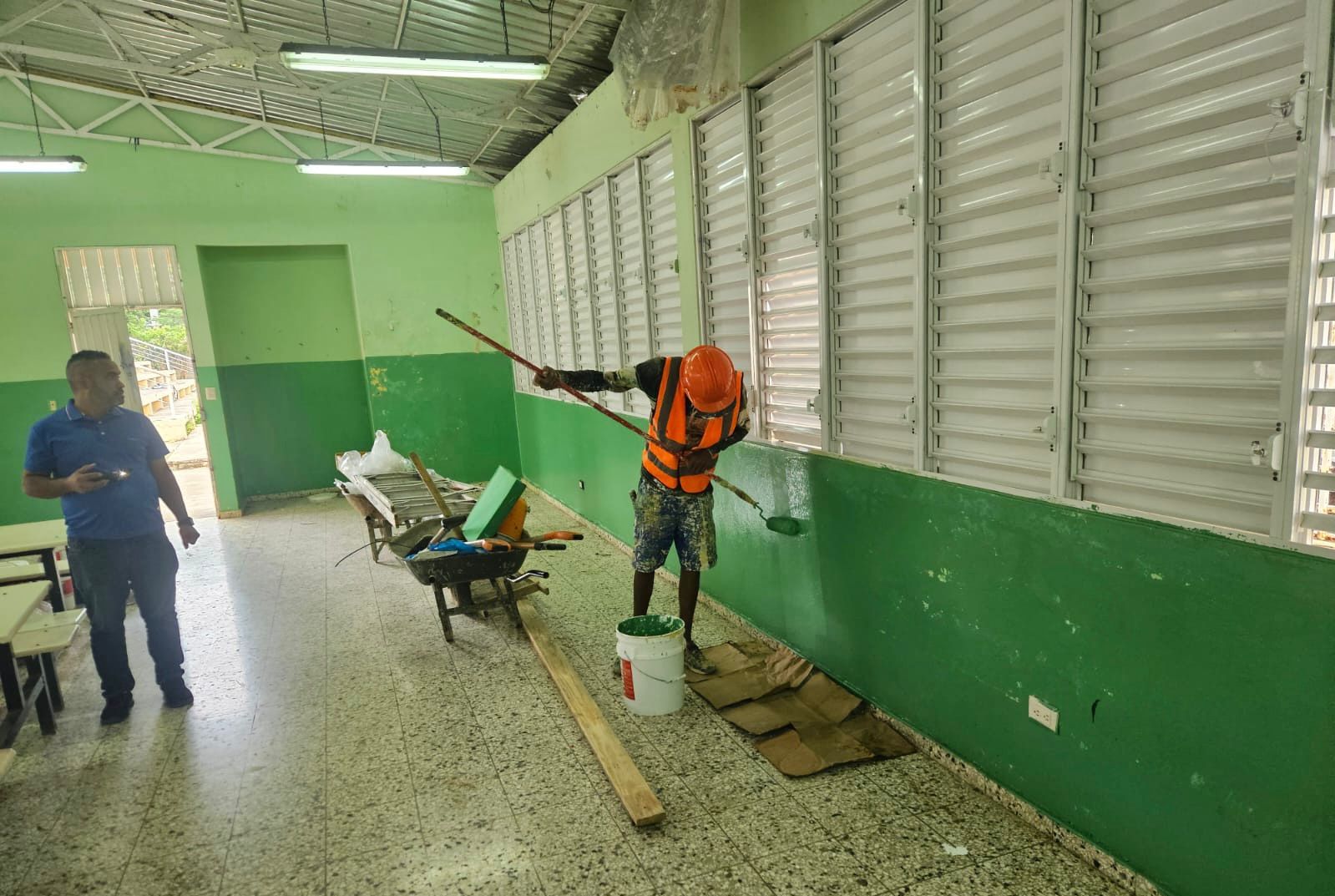 Comisión de la Dirección de Infraestructura Escolar supervisa avances en centros educativos