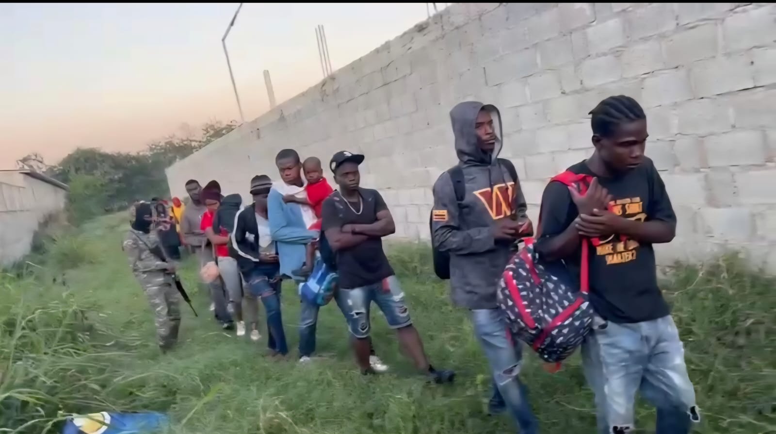 Ejército detiene a 22 nacionales haitianos indocumentados en Dajabón