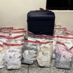 Autoridades detienen a dominico-italiana con 110 prendas de vestir impregnadas de presunta cocaína