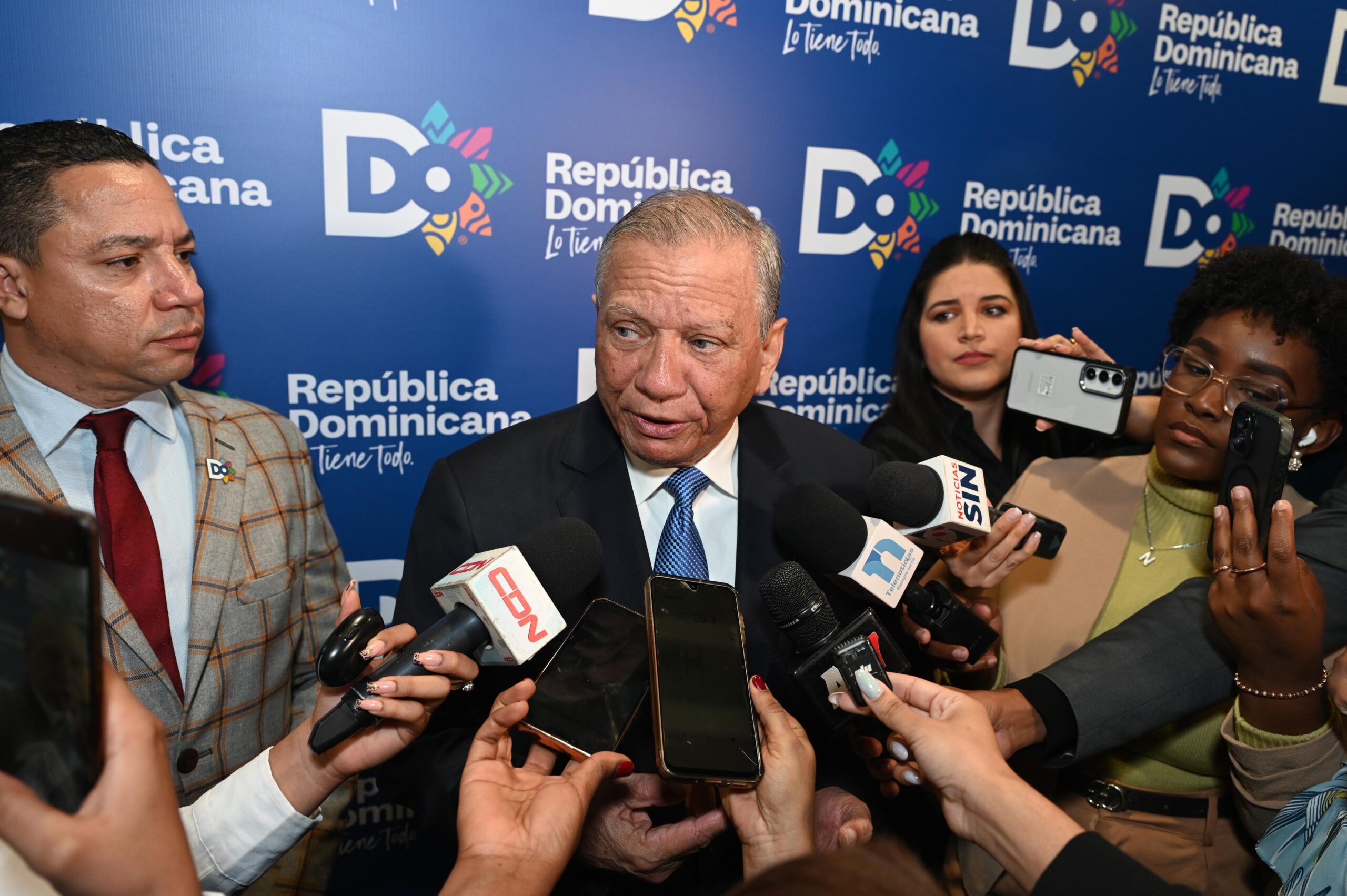 Resaltan liderazgo de Abinader y Collado en impulso al turismo durante RoadShow previo a ANATO 2026