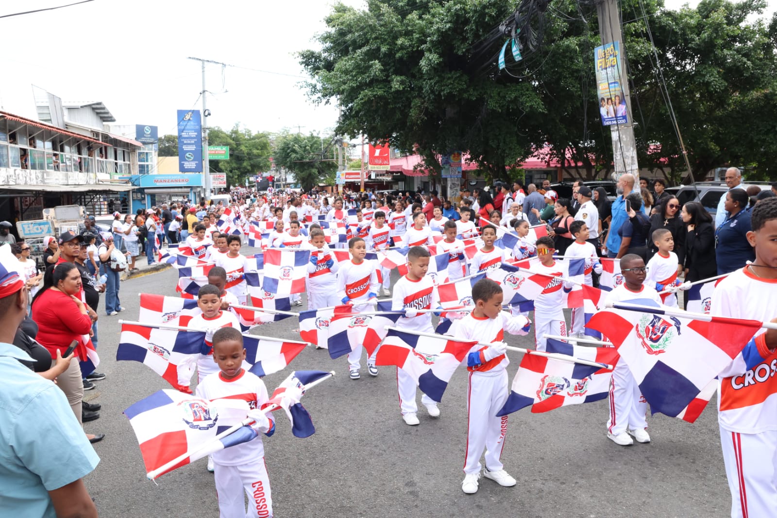 parada patriótica en honor a Ramón Matías Mella