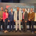 Presidente de RECREAC, Jesús Villanueva, junto a otros invitados.