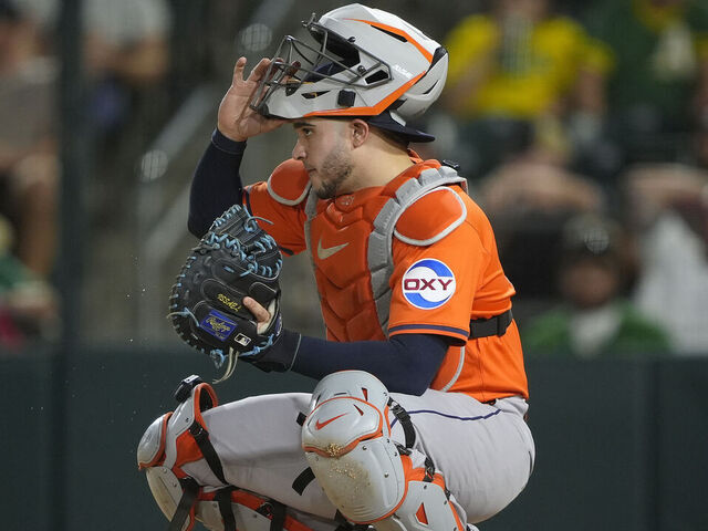 El receptor dominicano Yainer Díaz derrotó a los Astros de Houston en la primera decisión de arbitraje salarial del béisbol este año