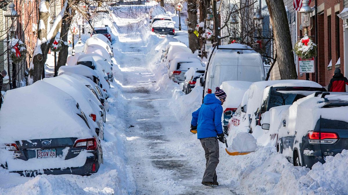 Tormenta invernal azota la costa este de Estados Unidos: millones de personas en Nueva York permanecen en sus hogares