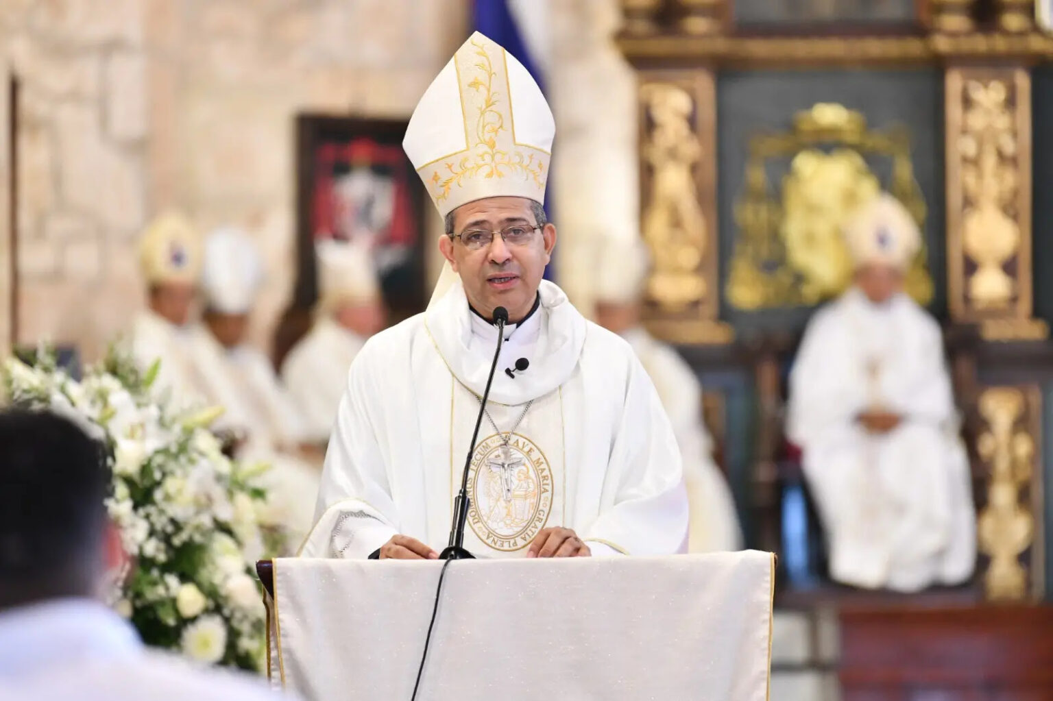 Arzobispo coadjutor de la Arquidiócesis de Santo Domingo, Carlos Tomás Morel Diplán.