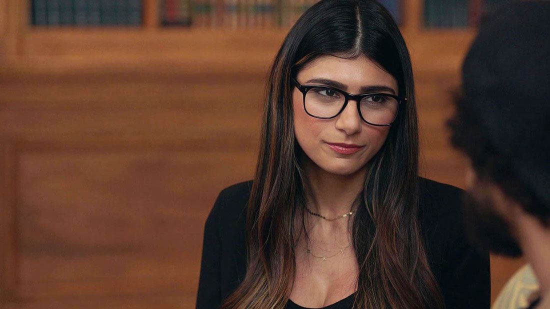 Mia Khalifa celebra victoria dominicana frente a Israel y embajada le responde