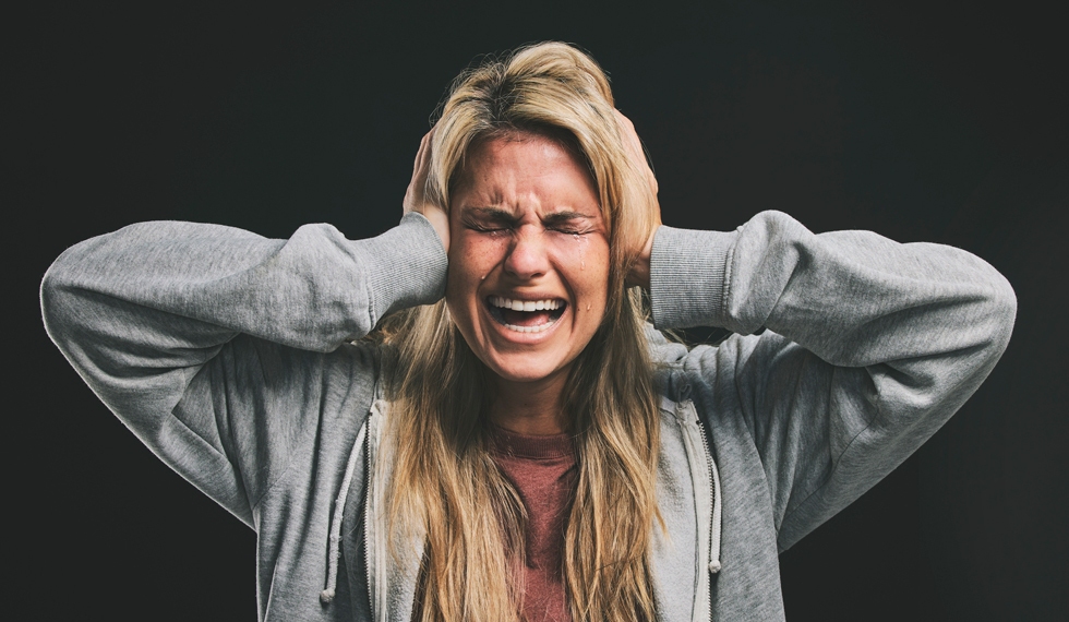 Conoce la regla 3-3-3 que ayuda a controlar los síntomas de un ataque de pánico