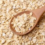 Expertos recomiendan sumar avena al desayuno: cuáles son sus beneficios y cómo incorporarla