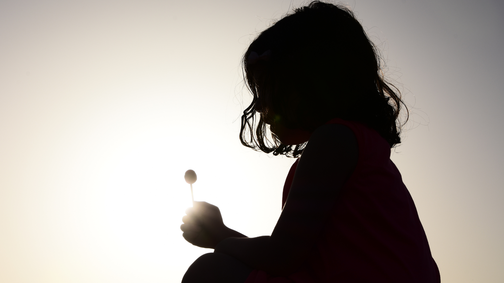 Silueta de niña/Imagen de referencia.