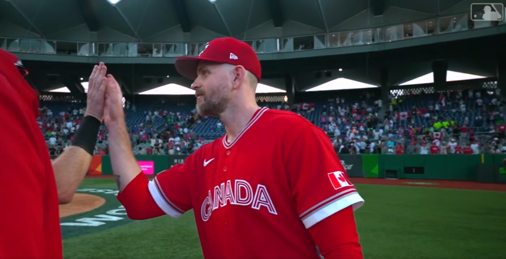 Paxton lanzador de Canadá